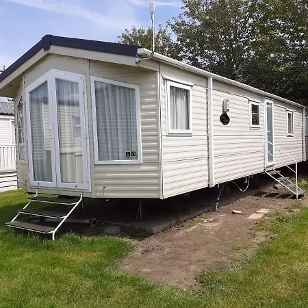 Country Coastal Holidays - Families And Couples Only New Romney Exterior photo