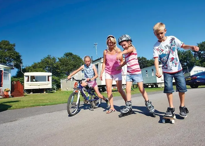 Country Coastal Holidays - Families And Couples Only