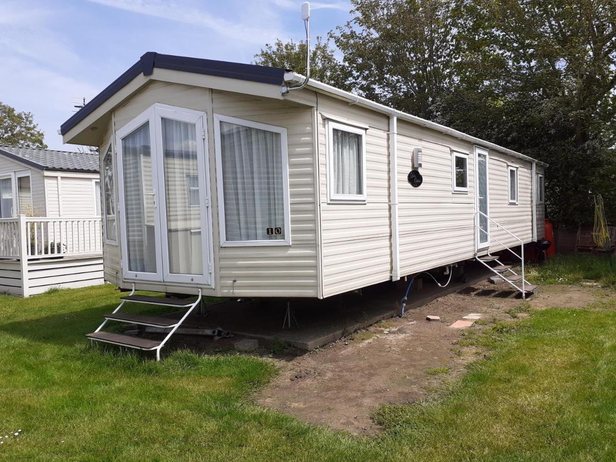Campsite Country Coastal Holidays - Families And Couples Only *